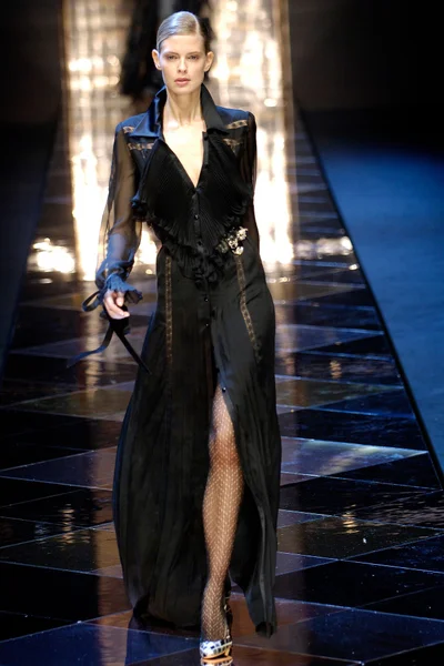 Look 74